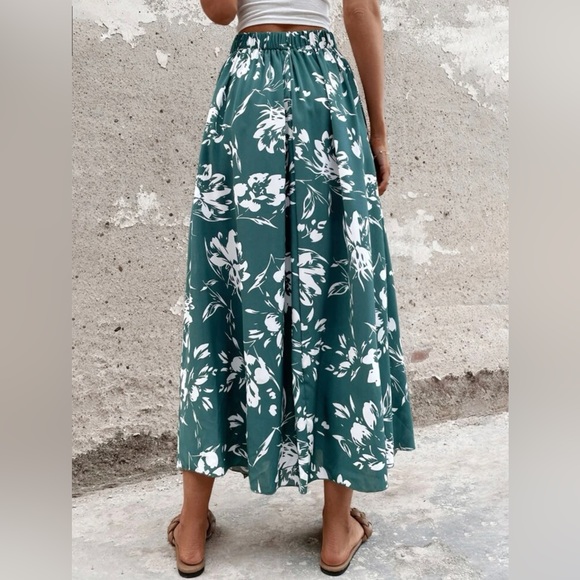 Floral Print Belted Wrap Skirt - Picture 3 of 7